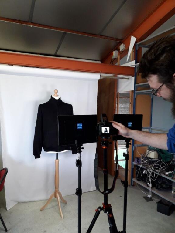 SEANCE PHOTO EN COURS...